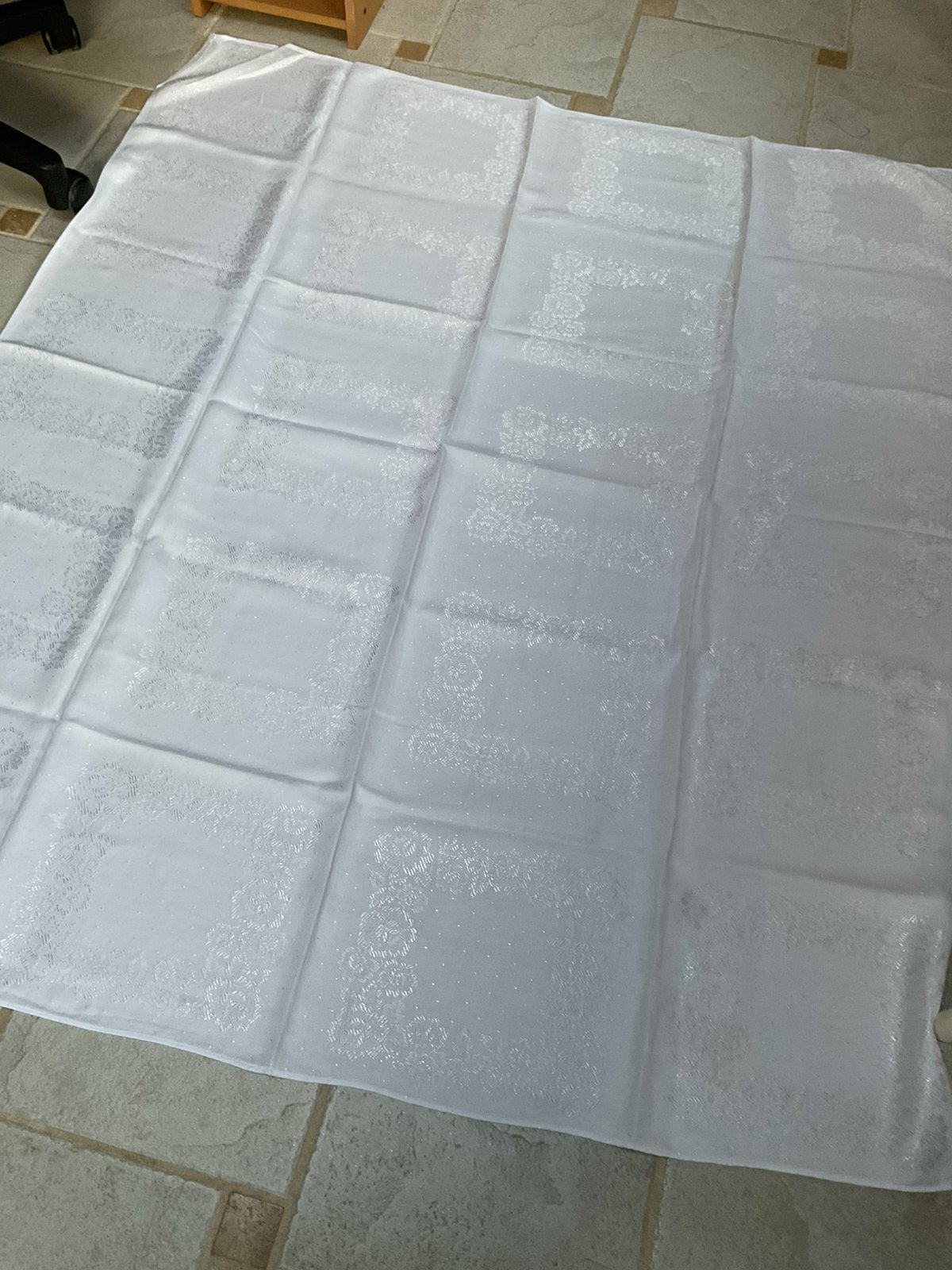 Prachtig wit tafelkleed met 6 servietten, Maison & Meubles, Nappe, Blanc, Enlèvement ou Envoi, Utilisé