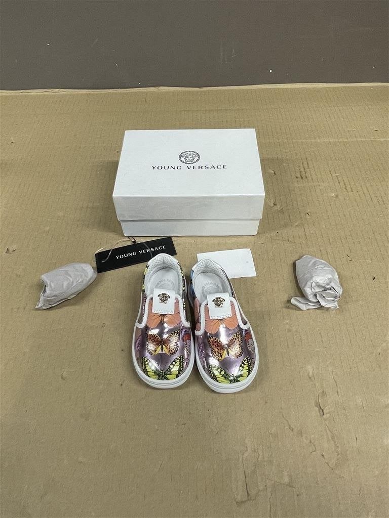 Young Versace kinder Schoenen maat 21, Enfants & Bébés, Enlèvement ou Envoi, Comme neuf, Chaussures