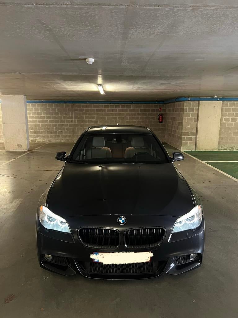 BMW 520d Automaat M-Pakket, Autos, Cuir, Beige, Particulier, 2258 kg