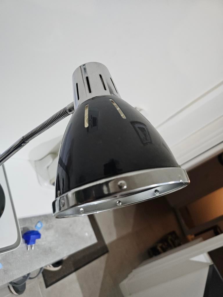 Bureau lamp zwart met zilver  van staal, Ophalen, Zo goed als nieuw