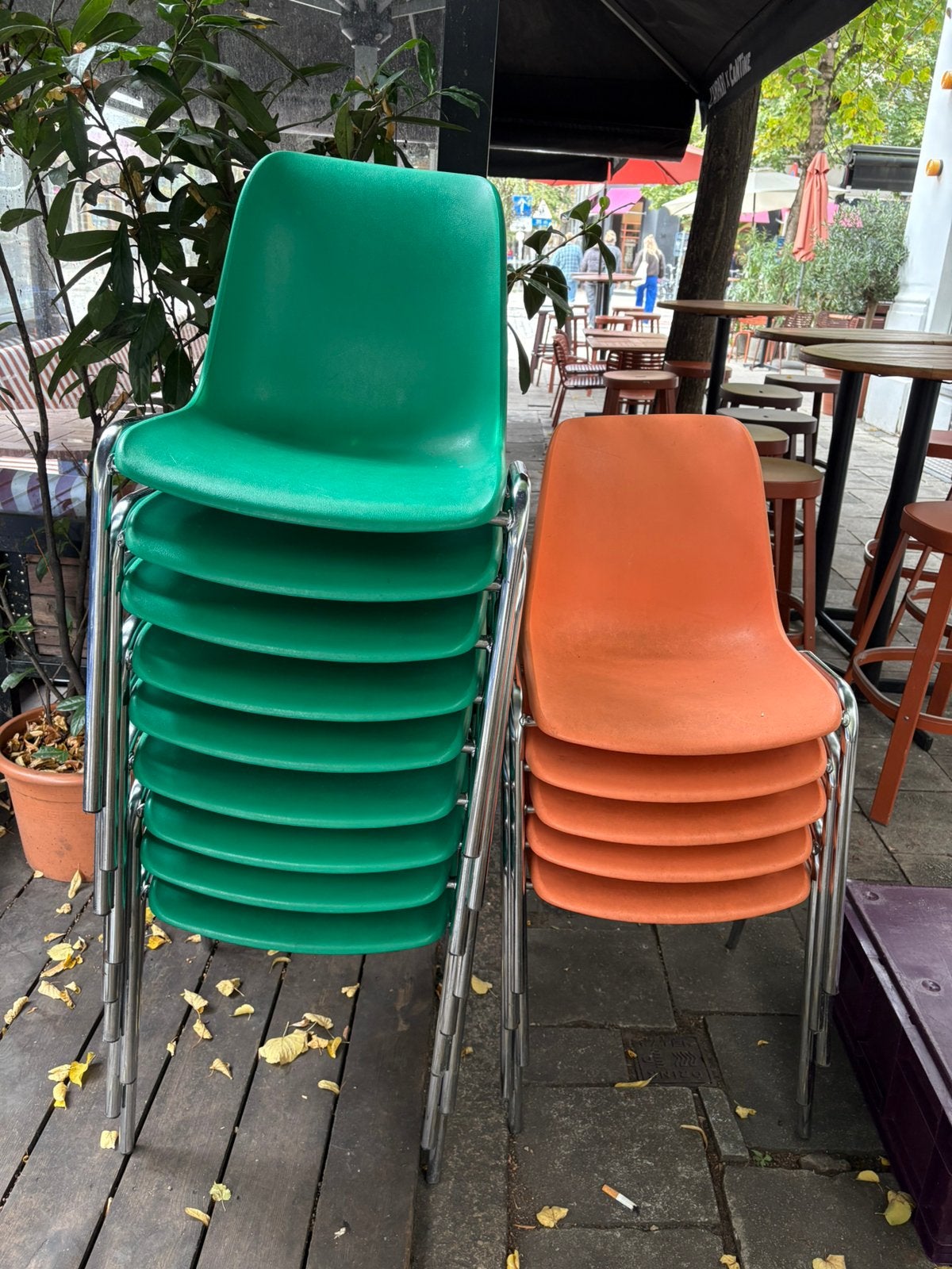 Café stoelen 9 + 5, Ophalen, Zo goed als nieuw, Kunststof