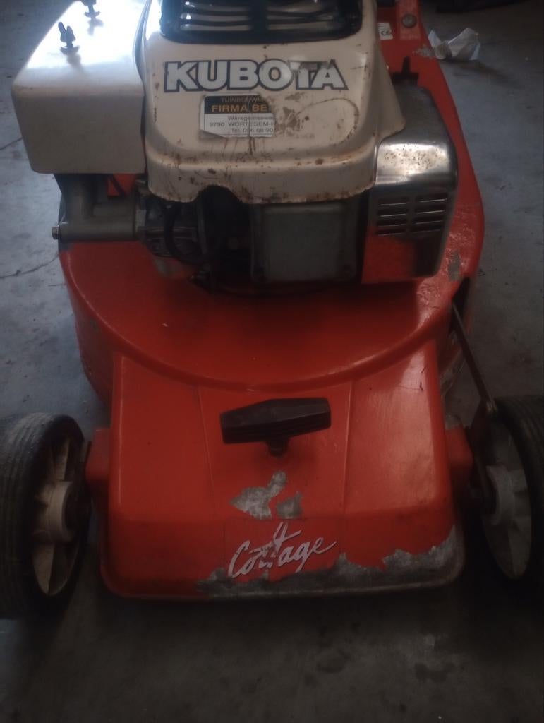 Grasmaaier MOET DRINGEND WEG, Ophalen