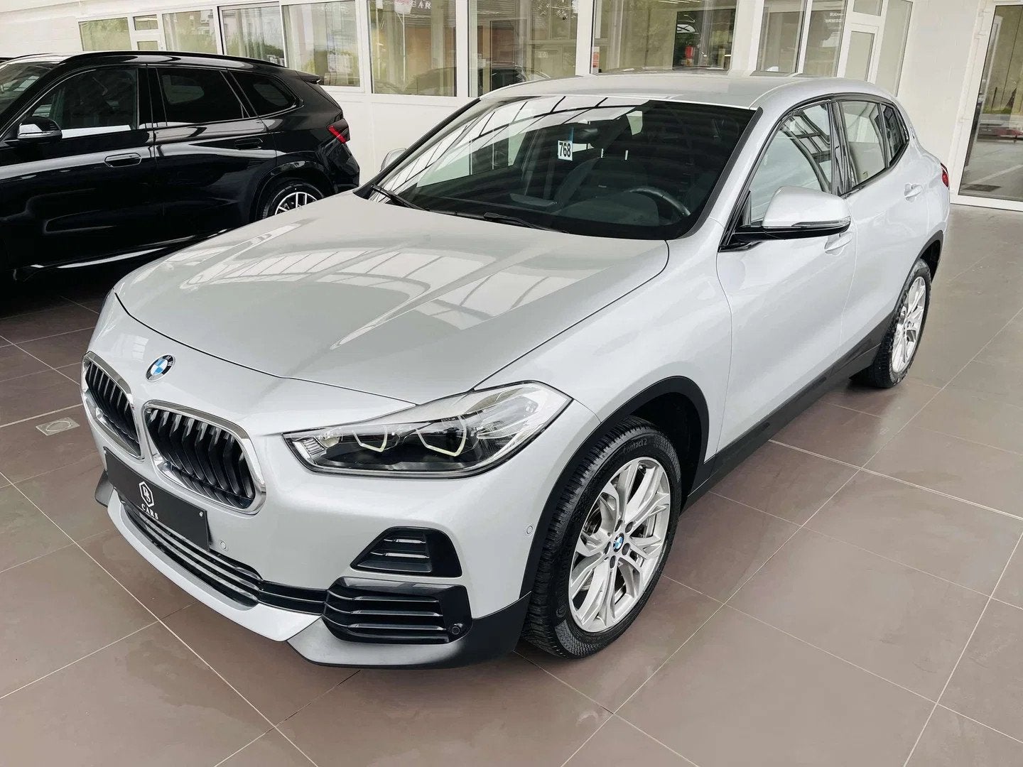 BMW X2 2.0iA * GARANTIE + LED + GPS PRO + PACK ECLAIRAGE *, Autos, Argent ou Gris, Euro 6, Entreprise, 5 portes