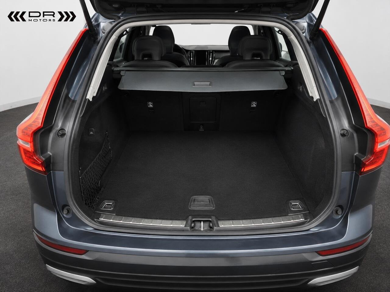 Volvo XC 60 T6 - RECHARGE - VERWARMDE COMFORTZETELS - 360 C, Auto's, Volvo, https://public.car-pass.be/vhr/da7b3b5f-e518-42fc-9a85-59e8171590ed