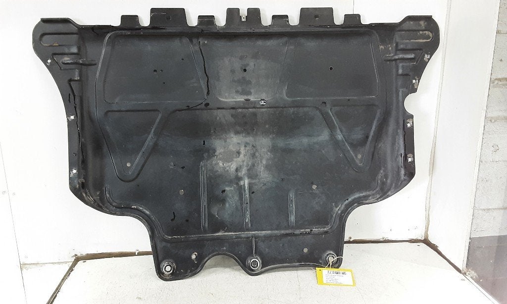 CACHE SOUS MOTEUR Seat Leon (5FB) (5Q0825236), Autos : Pièces & Accessoires, Seat Deutschland GmbH, Service@seat.de, Utilisé, Seat