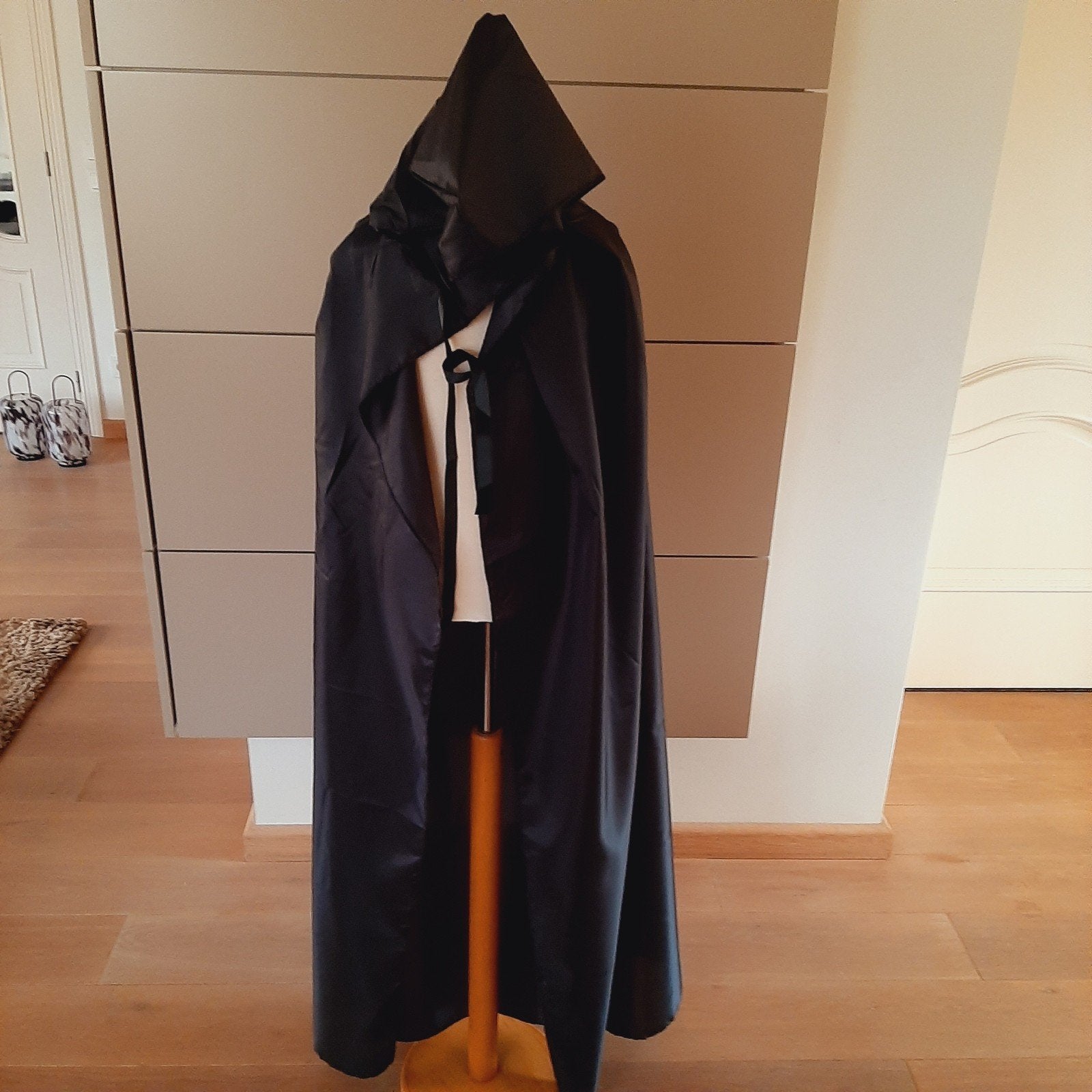 Cape noire Nouveau !, Enlèvement ou Envoi, Neuf, Vêtements