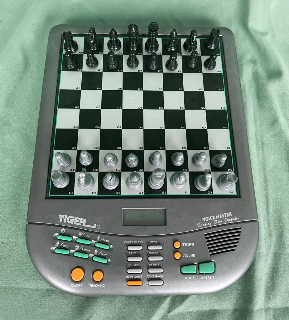 Elektronisch schaakbord, Ophalen, Gebruikt