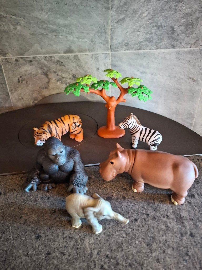 Setje met safari dieren, Verzamelen, Ophalen, Zo goed als nieuw