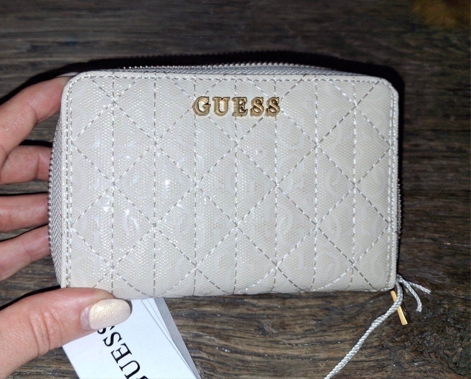 Guess beige dames portemonnee, Handtassen en Accessoires, Portemonnees, Ophalen of Verzenden, Beige, Guess