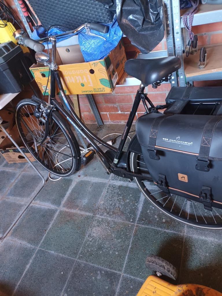 Vrouwen fiets, Ophalen