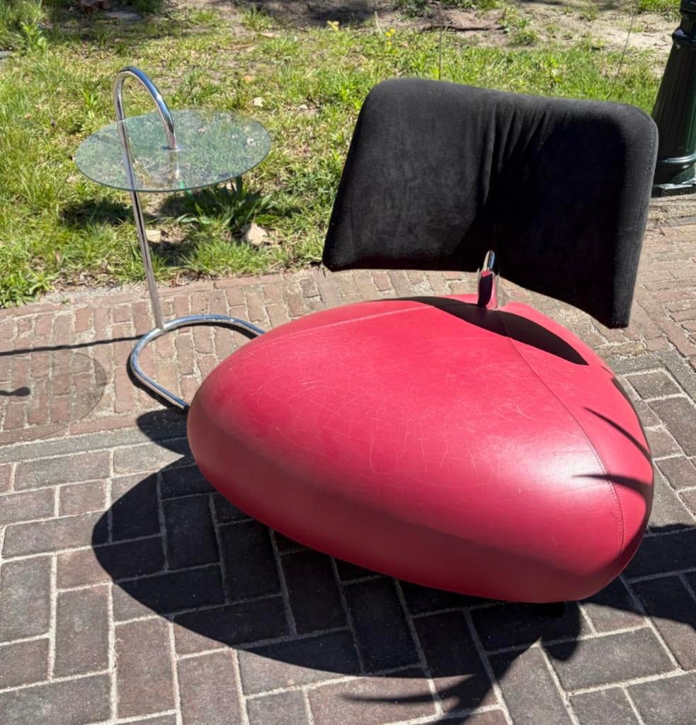 Design stoel met bijzettafeltje., Ophalen, Gebruikt, Design/modern, Leer