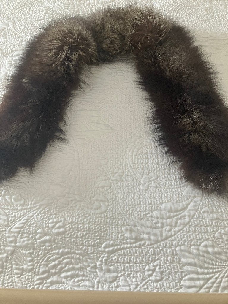 Pelde kraag voor op mantel, Vero Moda, Ophalen, Zo goed als nieuw, Goud