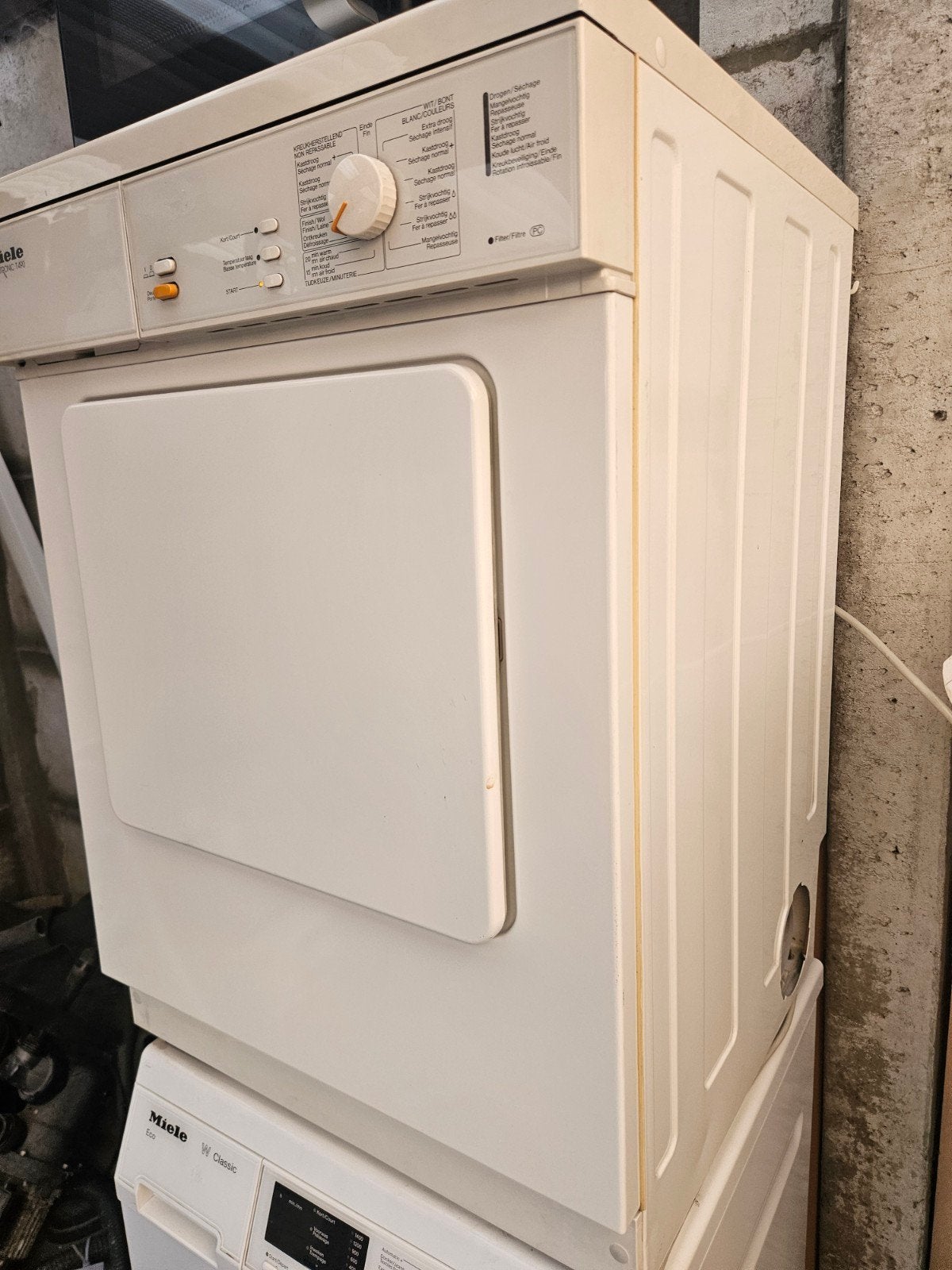 MIELE droogkast, Elektronische apparatuur, Ophalen, Gebruikt, Luchtafvoer, 4 tot 6 kg