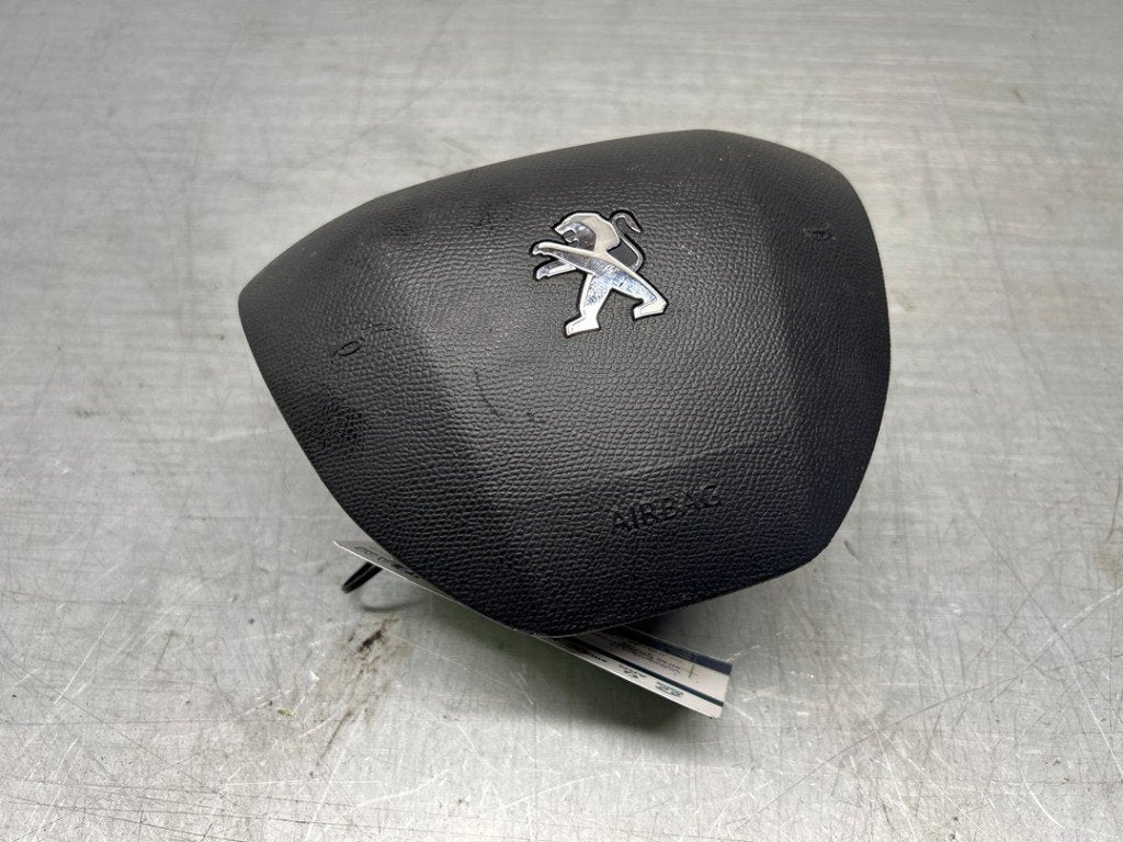 AIRBAG VOLANT 308 (L3 / L8 / LB / LH / LP) (|96783105ZD|), Kontakt-peugeot@peugeot.com, Utilisé, Peugeot Deutschland GmbH, Bahnhofsplatz
65423  Rüsselsheim, DE