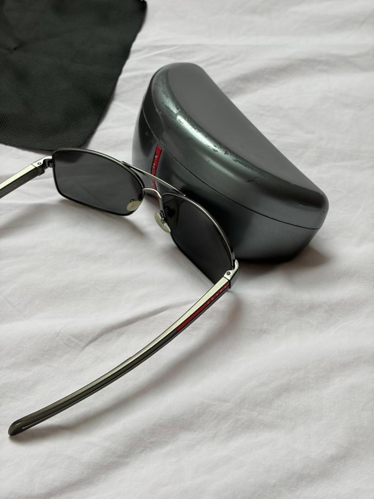 Lunette de soleil prada originale, Enlèvement, Comme neuf, Lunettes de soleil, Autres marques
