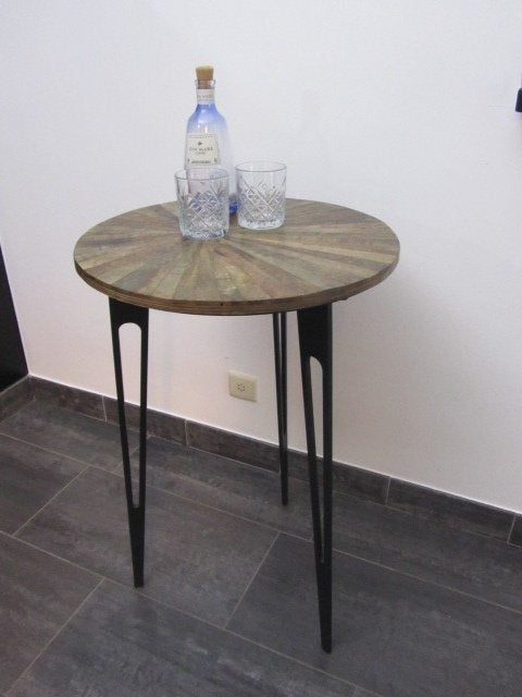 Hoge bijzettafel - side table - presentatie tafel, Antiek en Kunst, Ophalen