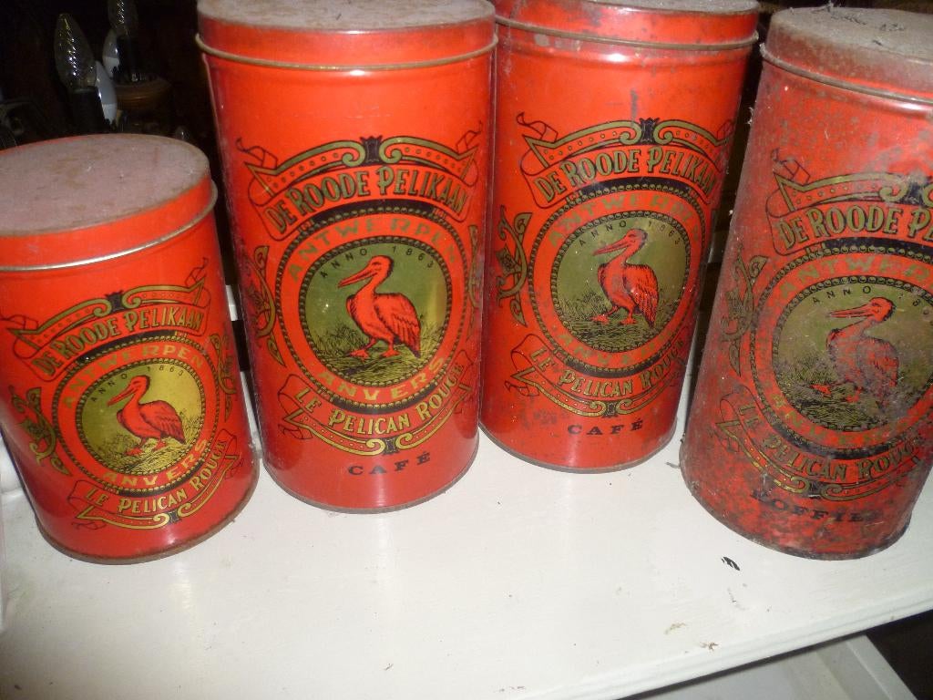 4 OUDE PELIKAAN KOFFIE BLIKKEN, Enlèvement