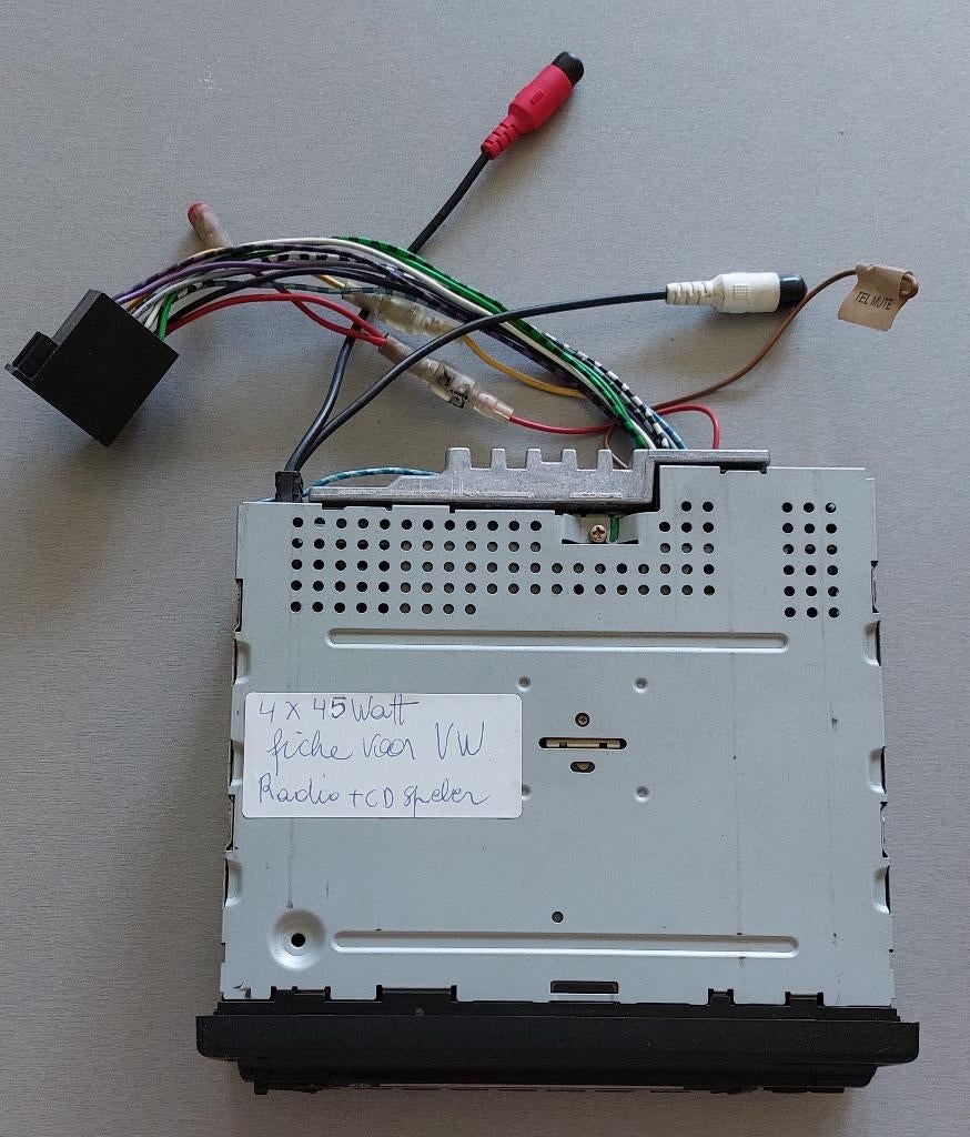 Kenwood autoradio met cd speler voor oldtimer. 4 x 45 Watt, Auto diversen, Autoradio's, Ophalen of Verzenden, Zo goed als nieuw