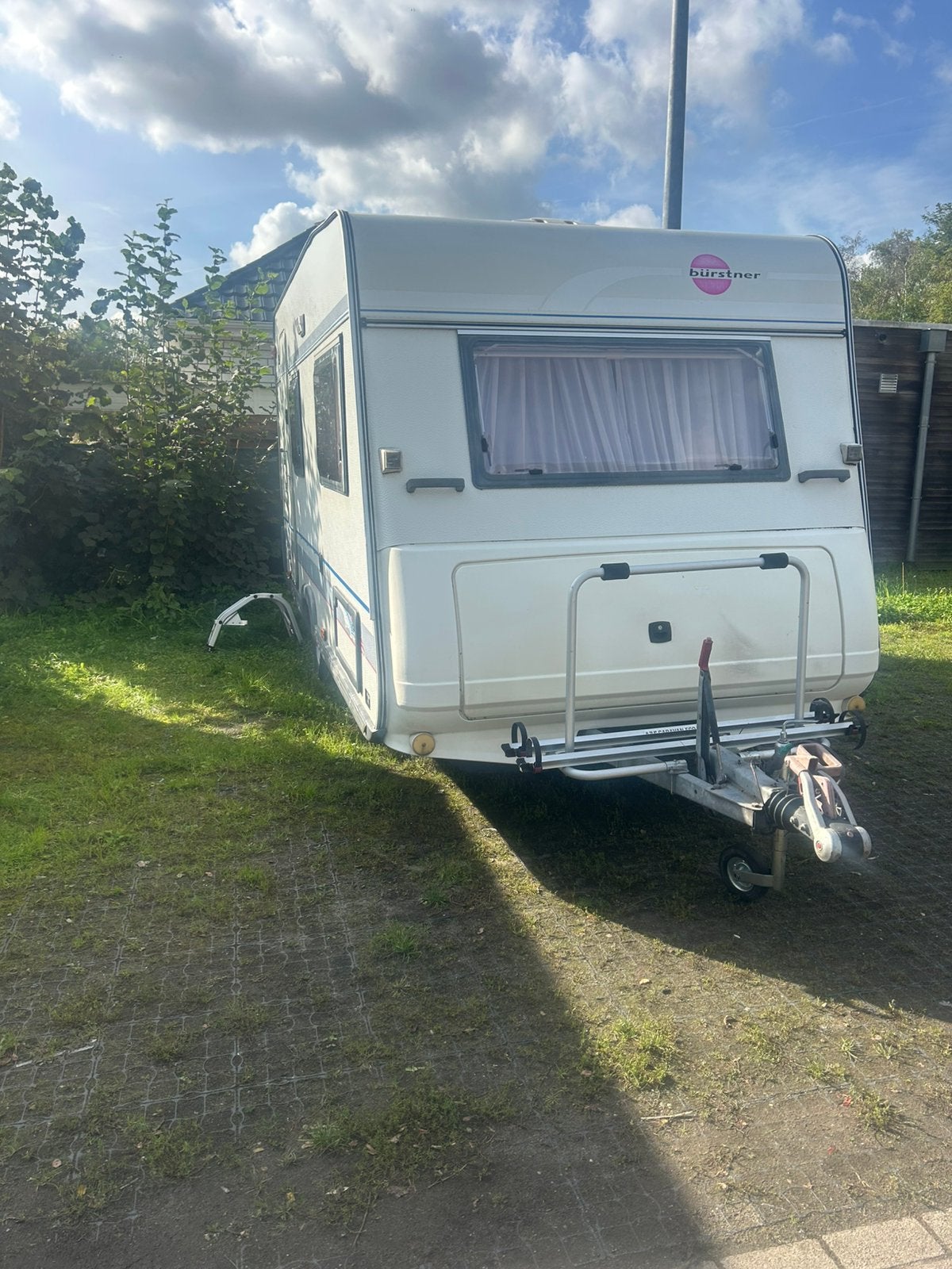 Caravan bürnster, Particulier, Fietsenrek, Vast bed