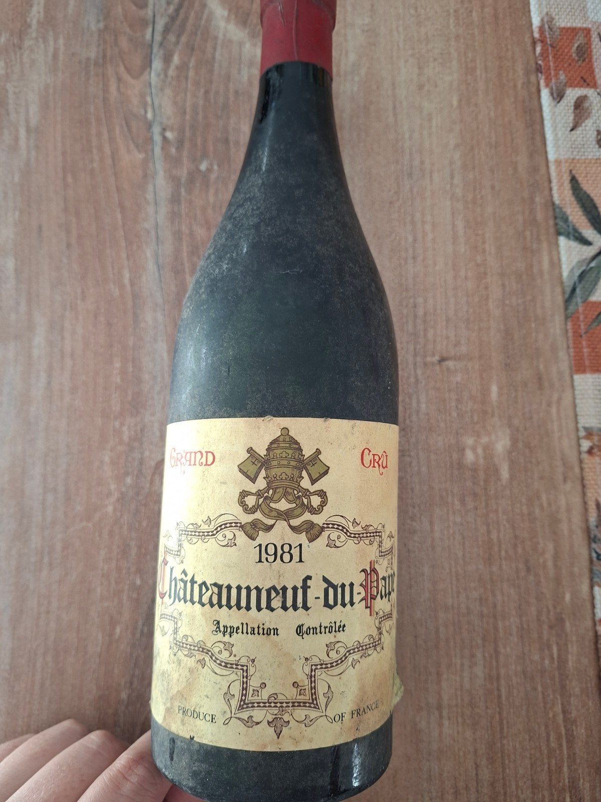 Châteauneuf-du-Pape Grand Cru 1981 – Vin ancien, Neuf, Enlèvement ou Envoi, Pleine, Vin rouge