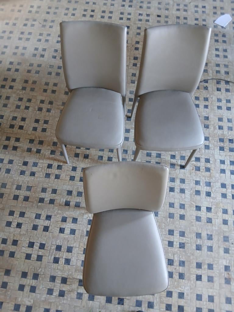 3 moderne stoelen. Weg wegens verhuis, Ophalen of Verzenden