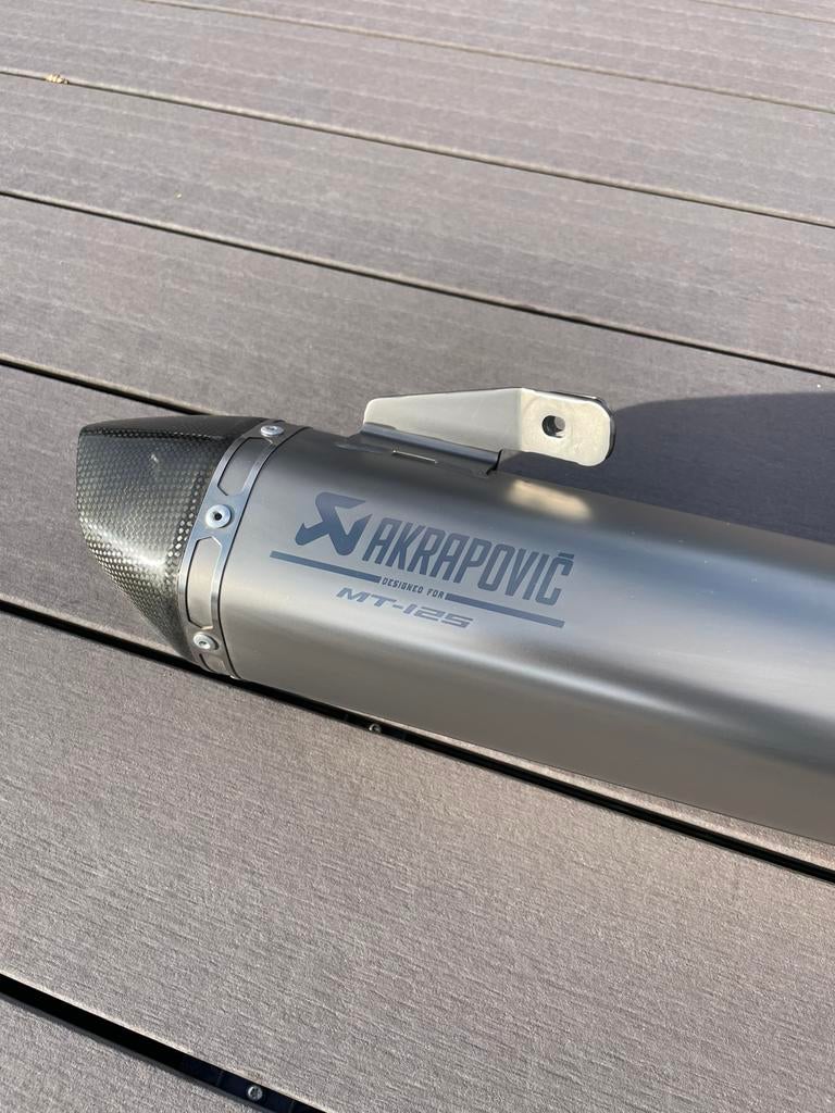 Akrapovic MT 125 pot, Motoren, Ophalen