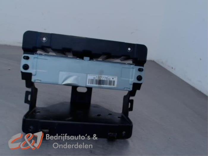 Module radio d'un Peugeot Expert, -, 3 mois de garantie, Utilisé, -
