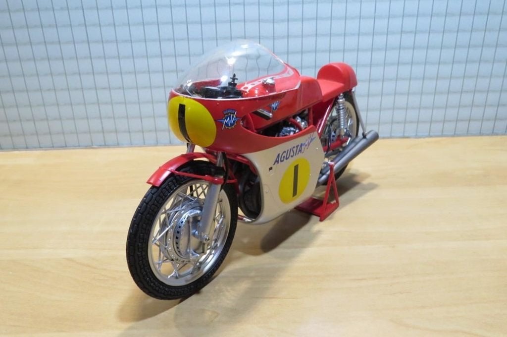 Giacomo Agostini Mv Agusta 500cc. 1967 1:9, Hobby & Loisirs créatifs, Enlèvement ou Envoi, Neuf, 1:9 à 1:12, Moteur