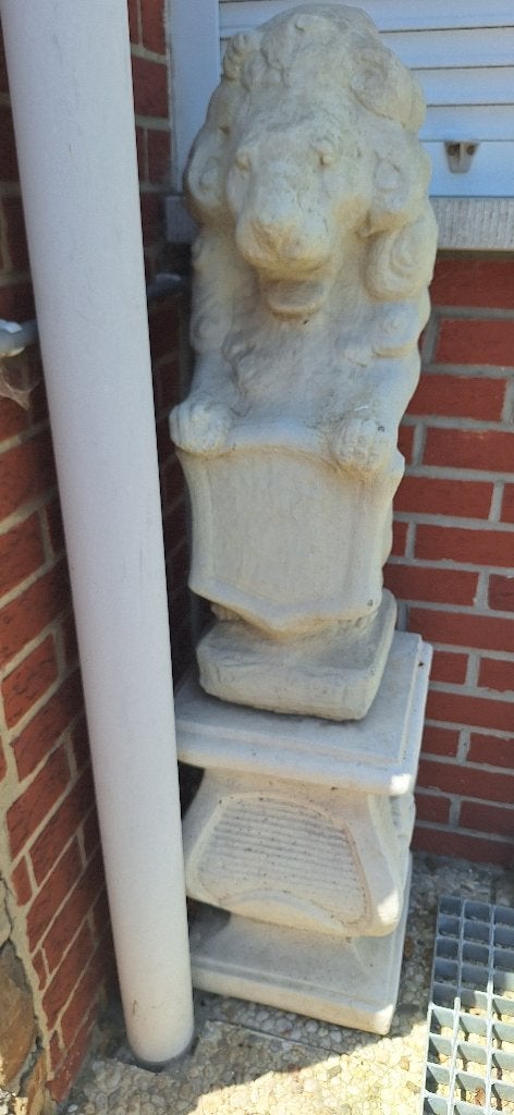 Leeuwen in beton, Tuin en Terras, Ophalen, Gebruikt, Beton, Dierenbeeld
