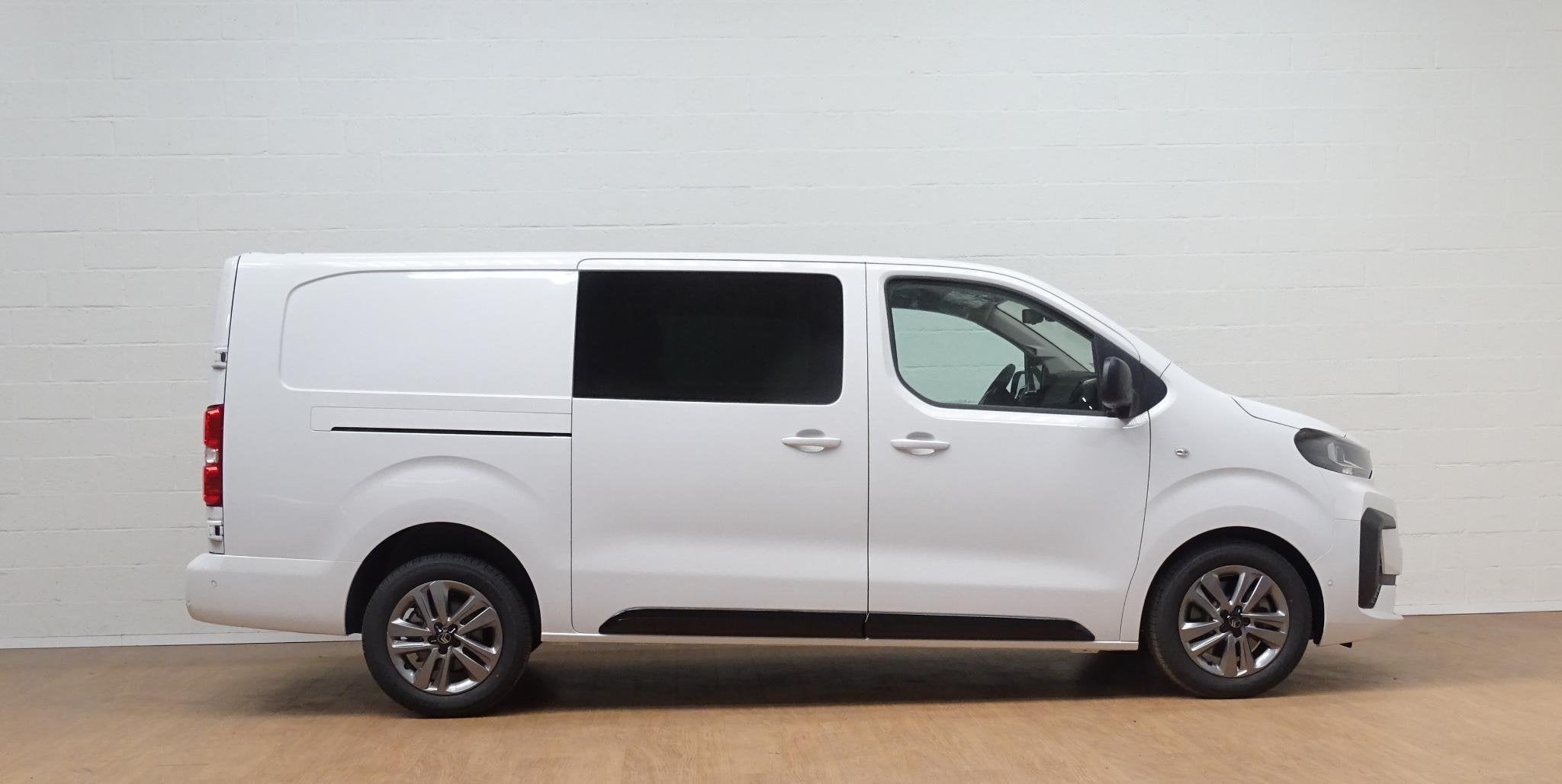 Citroën Jumpy XL 2.2 BlueHDi 180 S&S EAT8 DC + LEDER !, 4 deurs, Stof, Zwart, 4 cilinders