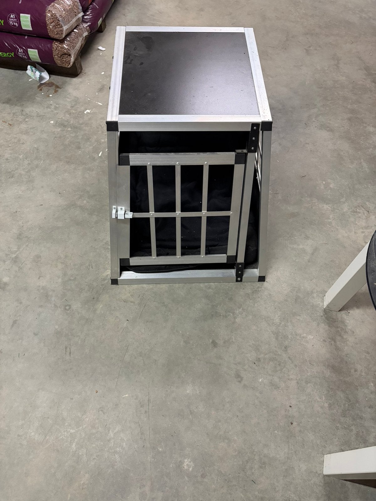 Cage pour chien, Enlèvement, Utilisé