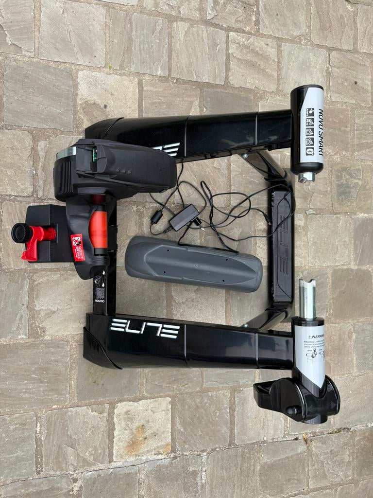 Elite Novo Smart hometrainer fietsrol, Sport en Fitness, Ophalen, Zo goed als nieuw