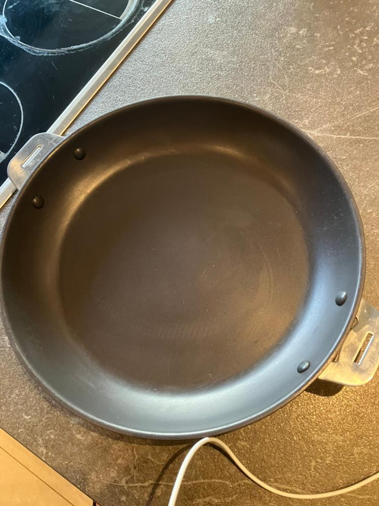 Braadpan, Enlèvement, Neuf