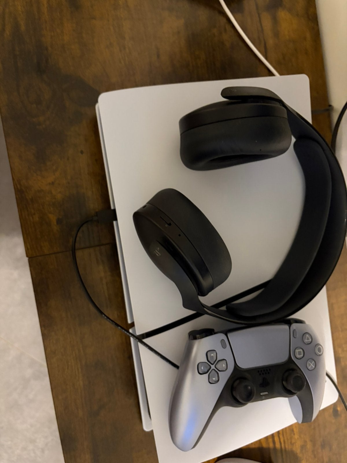 Ps5 digital 2 bakjes en 2 headsets, Ophalen, Zo goed als nieuw
