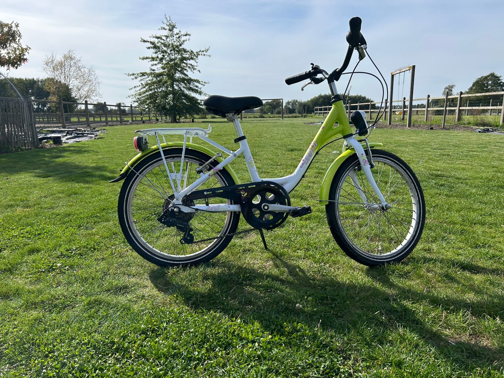 Meisjesfiets groen-wit 20inch BNB, Ophalen, Gebruikt, Overige merken