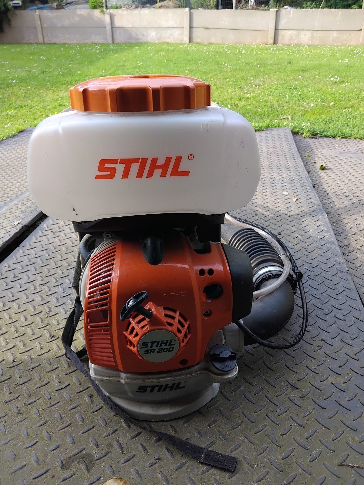 stihl sr 200, Enlèvement