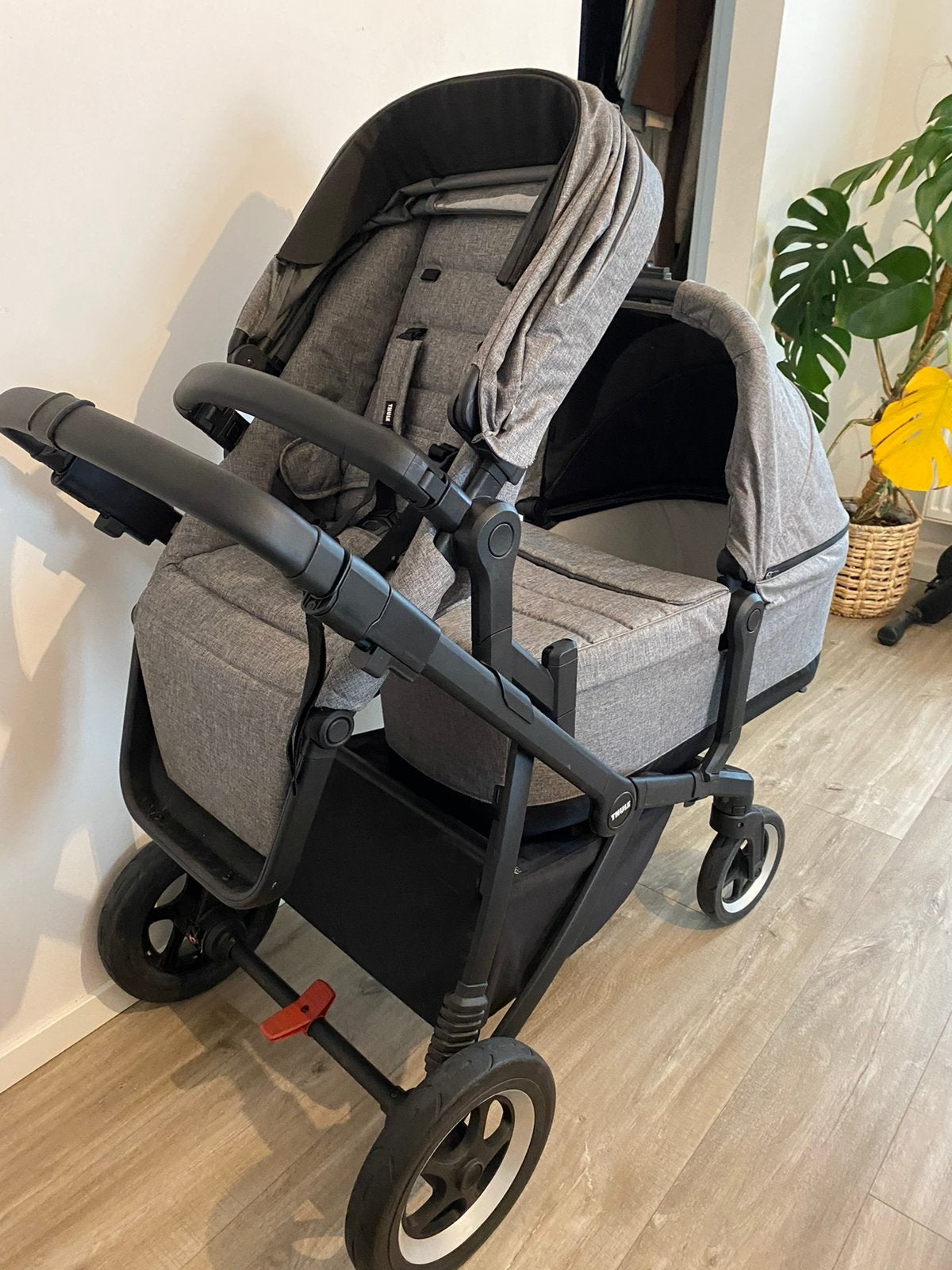 Thule Sleek kinderwagen, Ophalen, Zo goed als nieuw, Kinderwagen