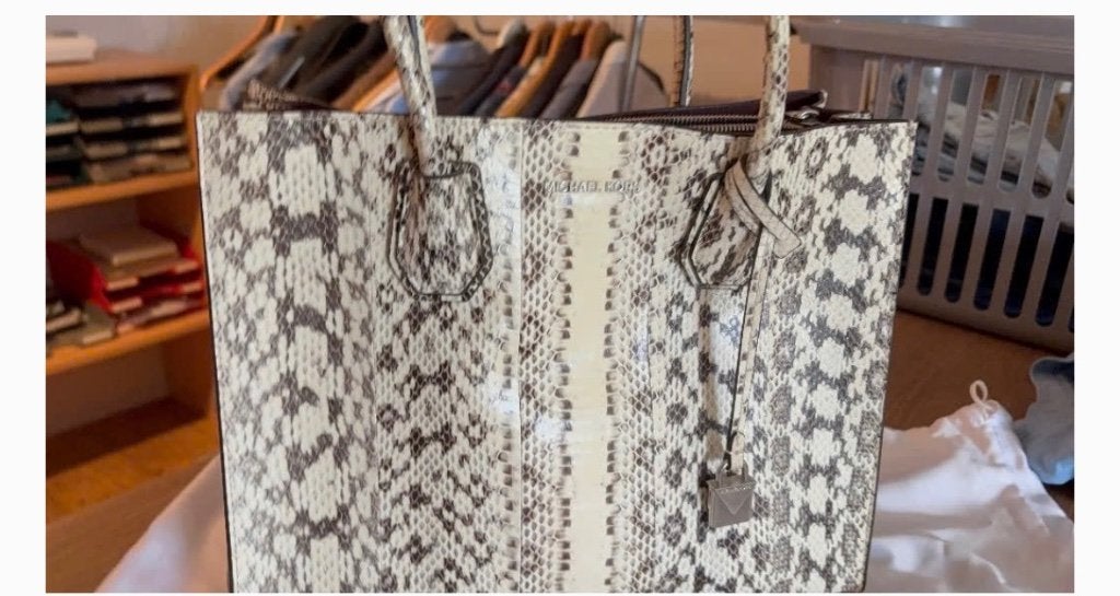 Michael Kors Snake Skin Tote – zeer goede staat met stofzak, Ophalen of Verzenden, Zo goed als nieuw