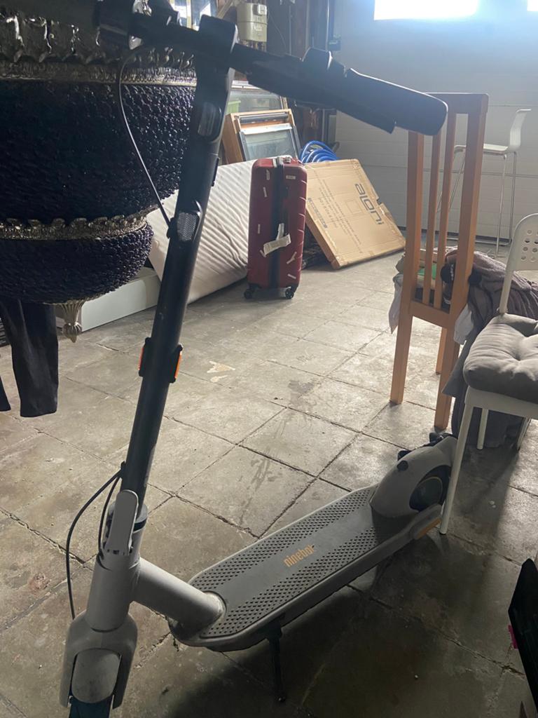 Trottinette Ninebot, Enlèvement ou Envoi, Comme neuf