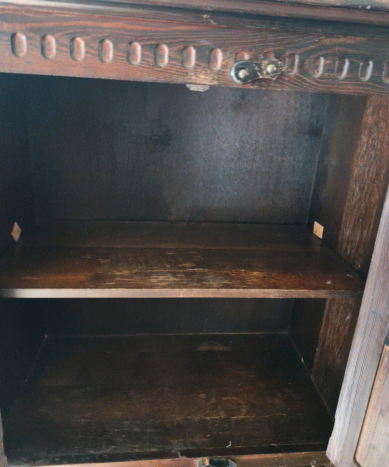 Koloniale eetkamer (bar)kast + dressoir, Enlèvement