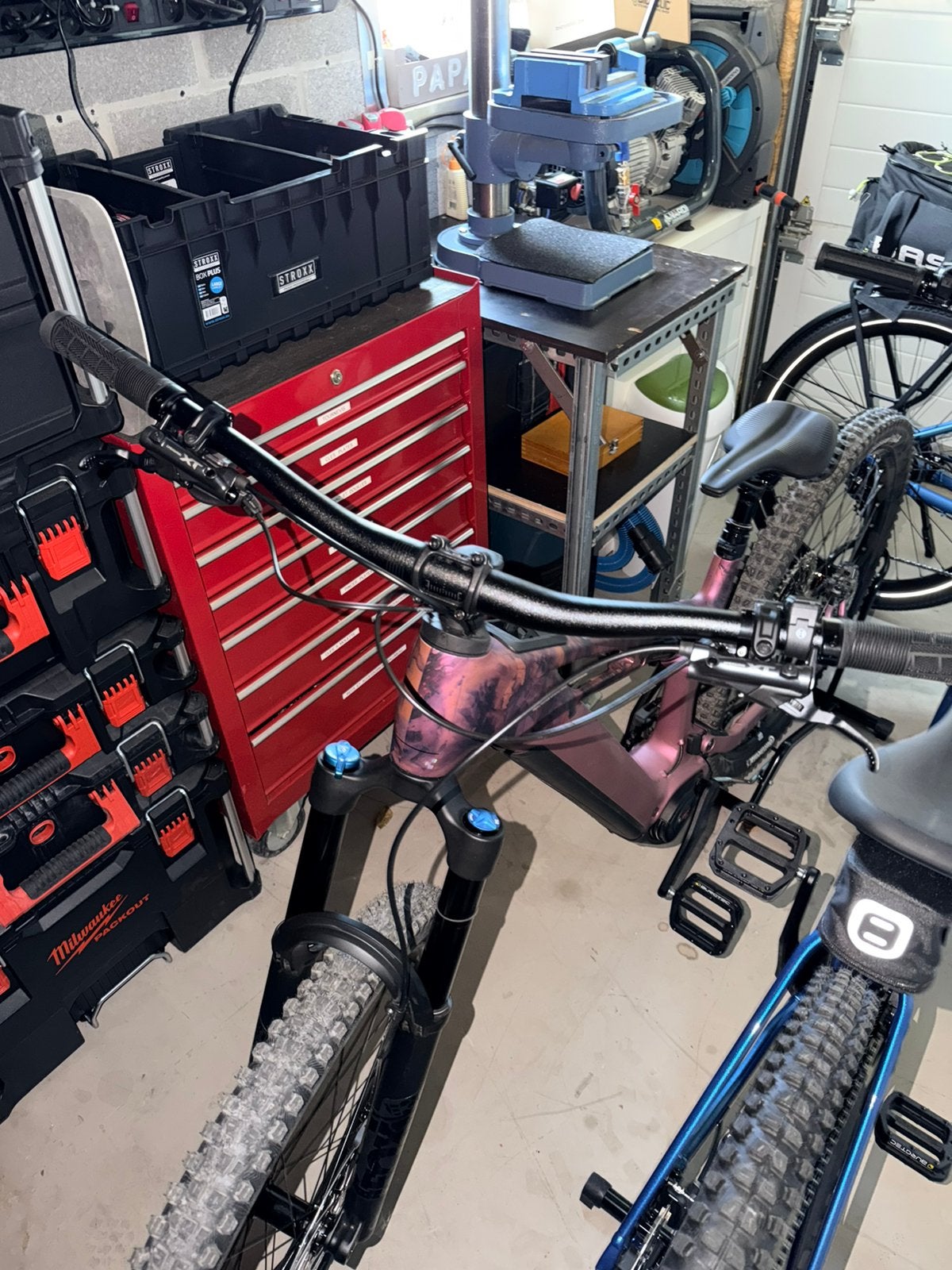 Cube stereo hybrid one 44 hpc slx 800, Vélos & Vélomoteurs, Vélos | VTT & Mountainbikes, Comme neuf, Hommes, Autres marques, VTT tout suspendu