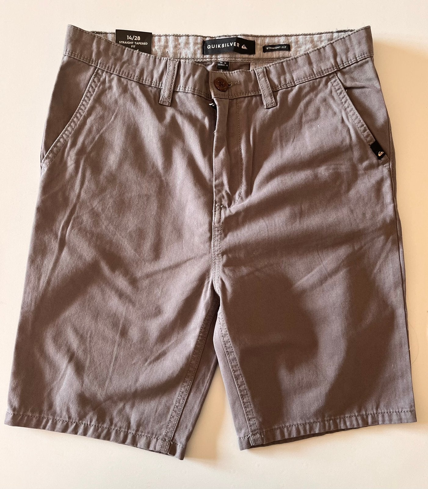 nieuw grijze short Quiksilver maat 28, Enlèvement, Neuf, Taille 46 (S) ou plus petite, Gris