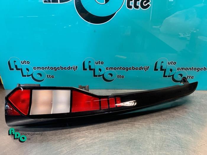 Feu arrière droit d'un Volkswagen Caddy (Caddy 21-), Volkswagen, -, 3 mois de garantie, Utilisé