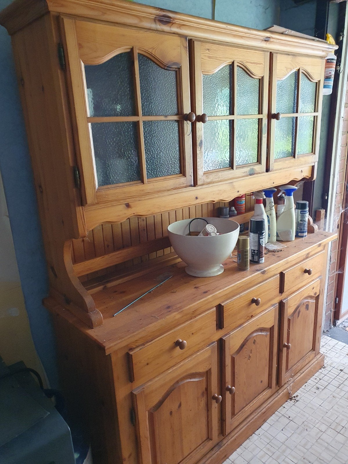 Meuble en bois lourd vaissellier, Maison & Meubles, Enlèvement