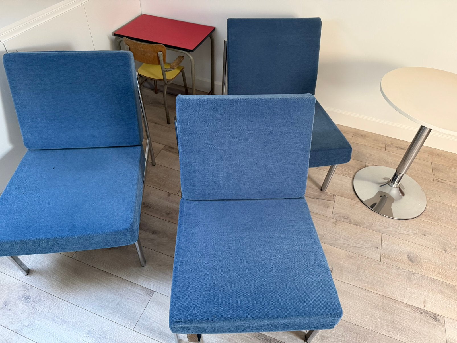 Vintage chairs 70 80, Ophalen
