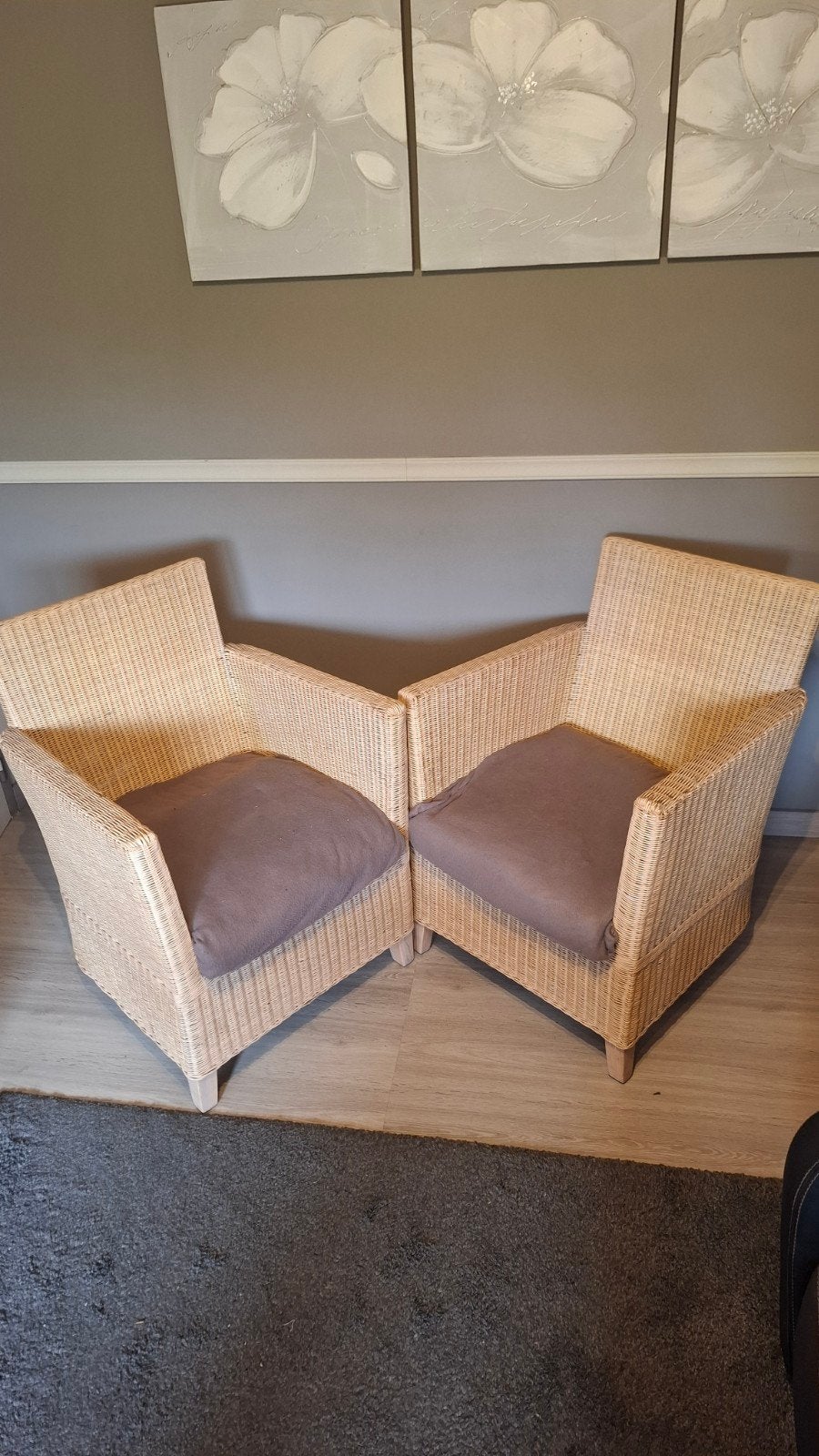 fauteuils en rotin, Enlèvement