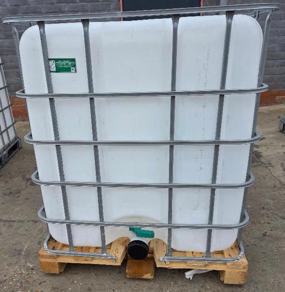 Ibc vat / water vat 1000 l op houten palet, Tuin en Terras, Regentonnen, Ophalen, Zo goed als nieuw