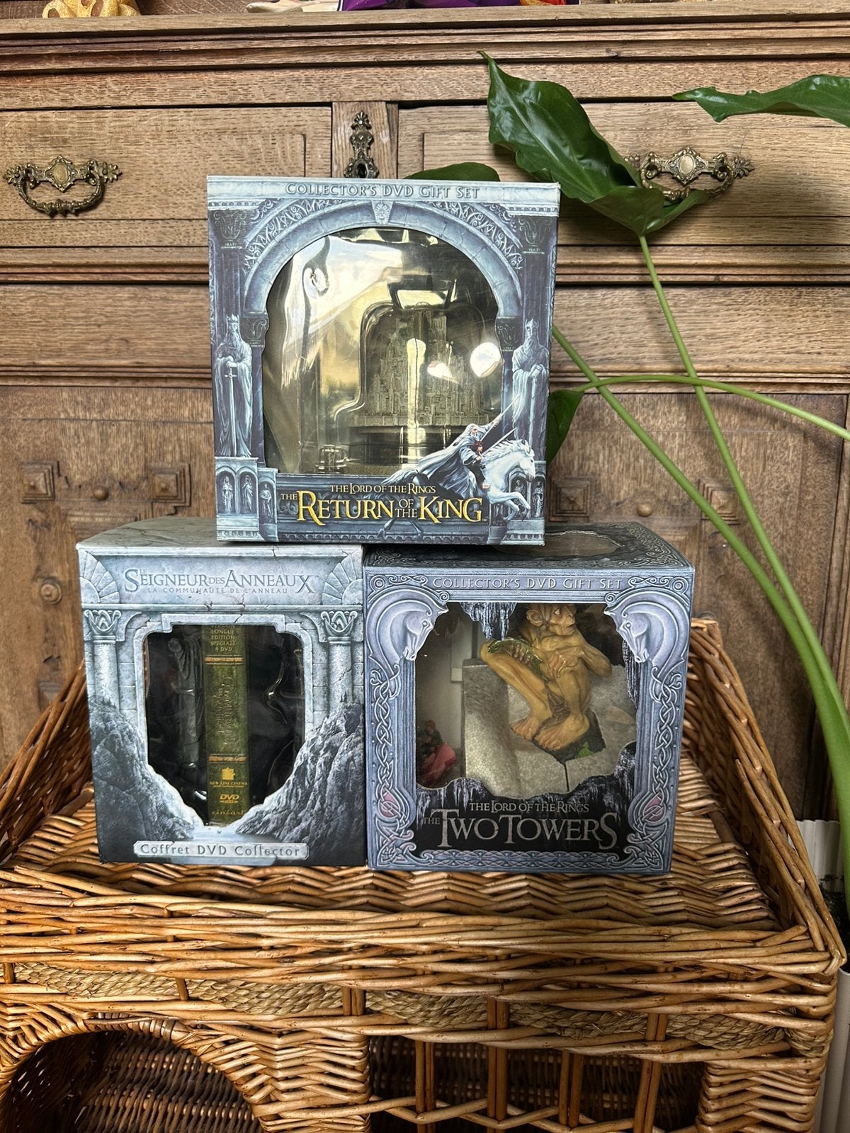 Coffrets collectors dvd complets, Enlèvement, Comme neuf, Figurine