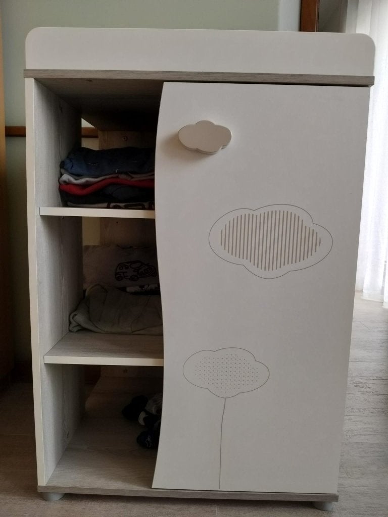 Lit bébé + armoire Sauthon, Enfants & Bébés, 70 à 85 cm, Sommier à lattes, Enlèvement, Utilisé