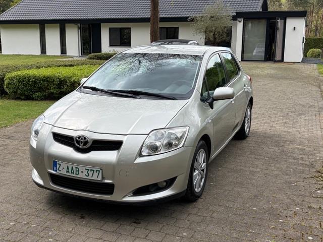 Toyota Auris 1,4 D4D - Linea Luna - Airco, Autos, Toyota, Entreprise, Boîte manuelle, Noir, 5 portes